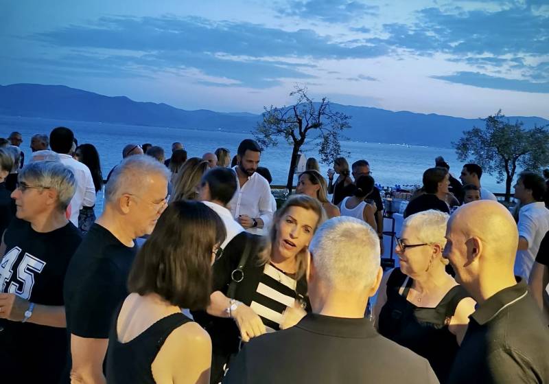 Magicien mentaliste animation magique Cannes